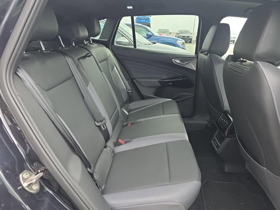 Used 2023 Volkswagen ID.4 Pro S image 12