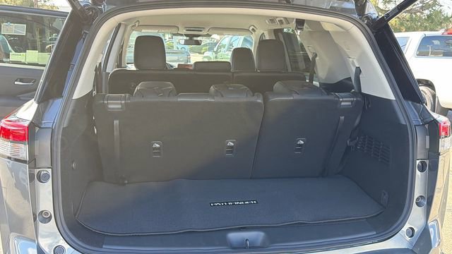 New 2026 Nissan Pathfinder SL image 13