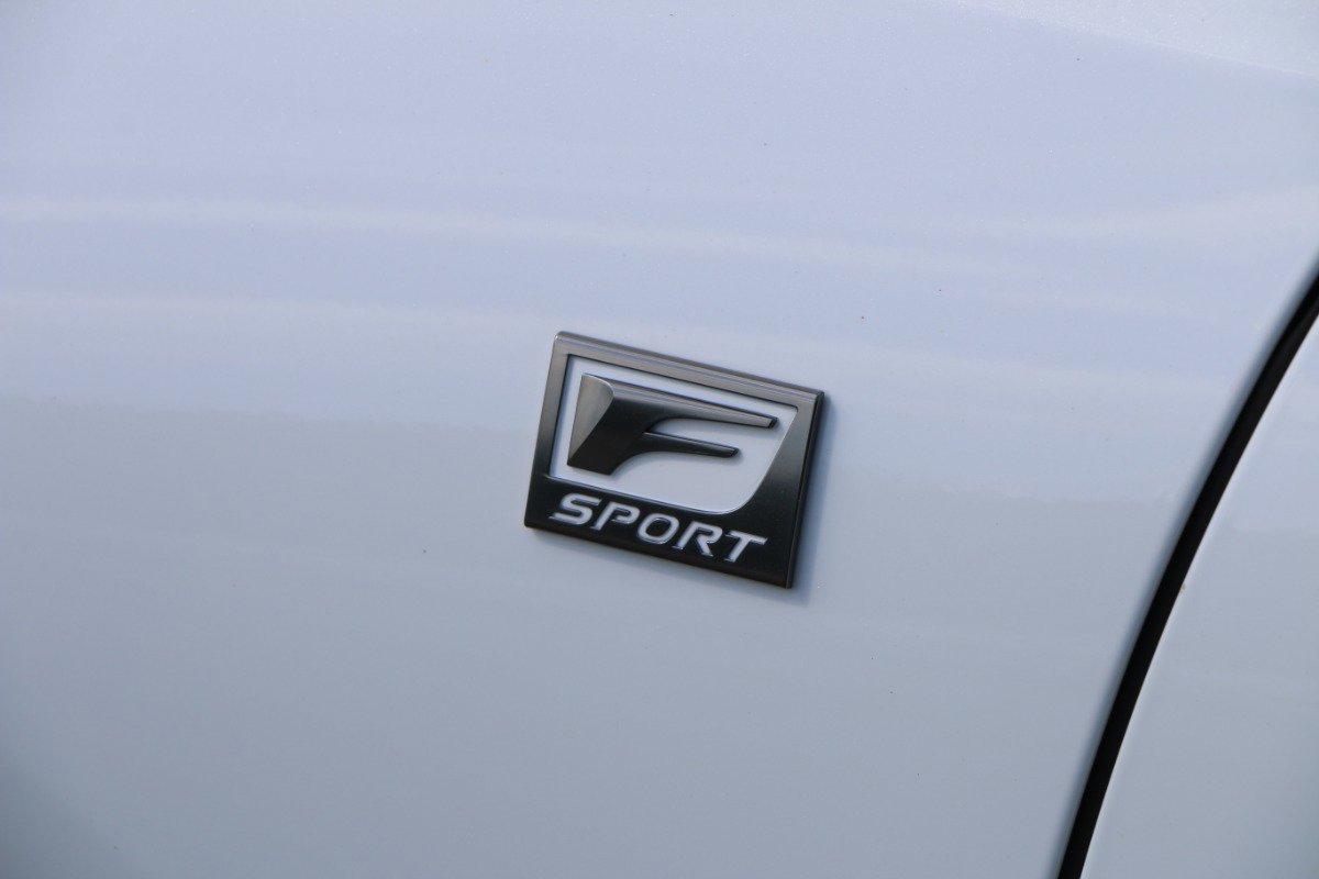 Used 2019 Lexus ES 350 F Sport w/ Accessory Package 2 FWD image 15