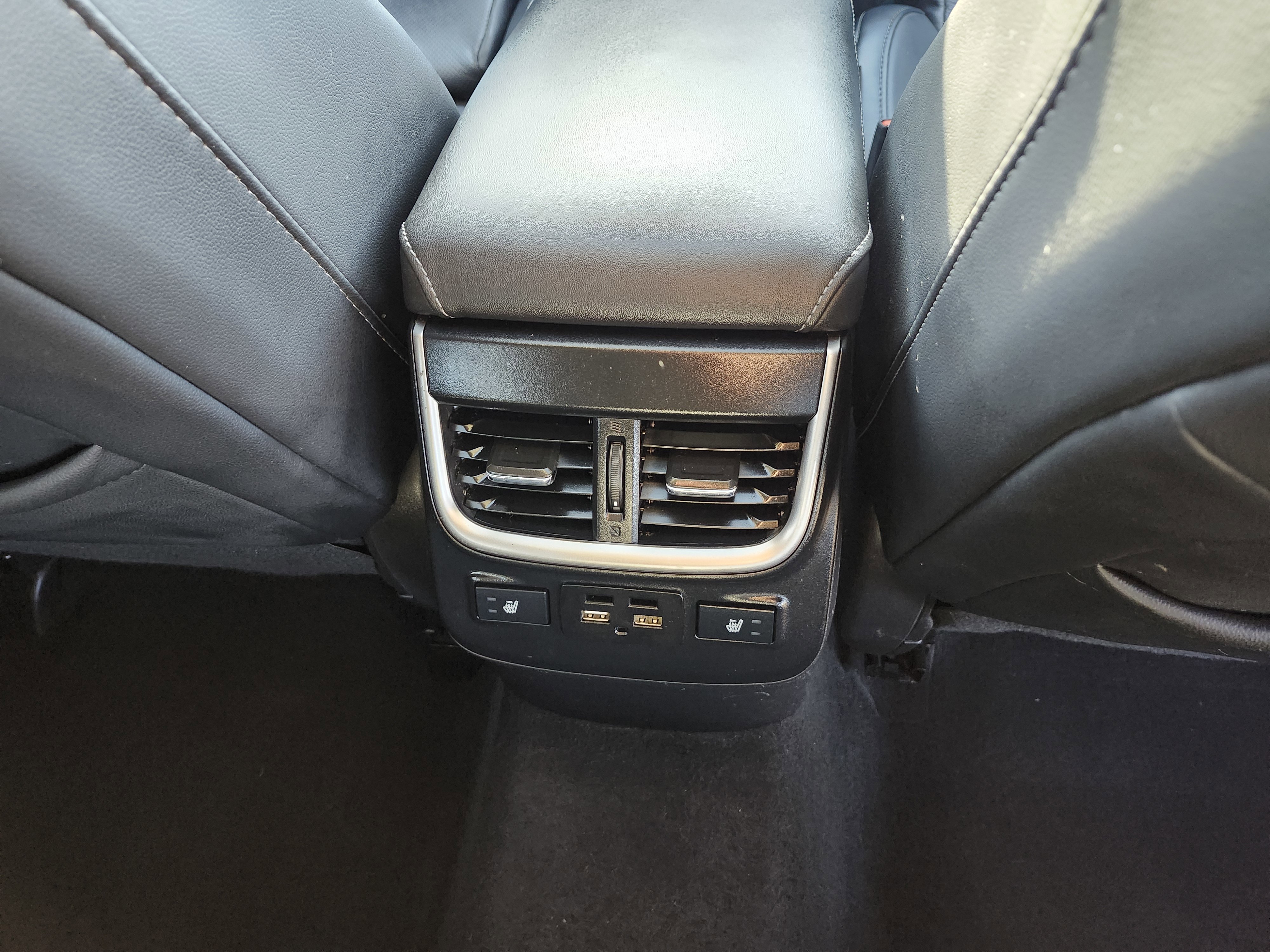 Used 2020 Subaru Outback Limited w/ Popular Package #2 image 24