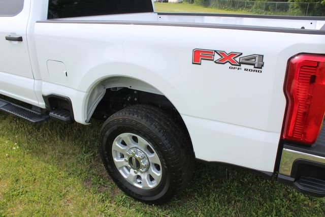 Used 2024 Ford F250 XLT w/ FX4 Off-Road Package image 9