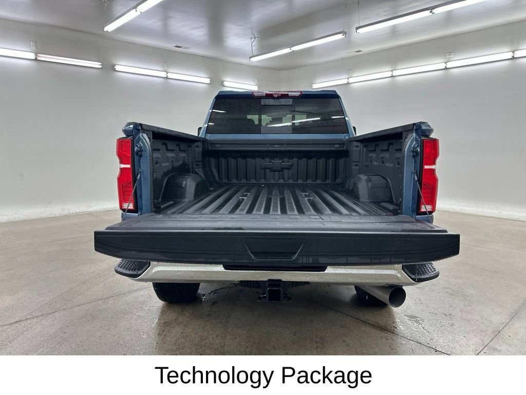 Used 2025 Chevrolet Silverado 2500 LTZ w/ LTZ Premium Package AWD/4WD image 18