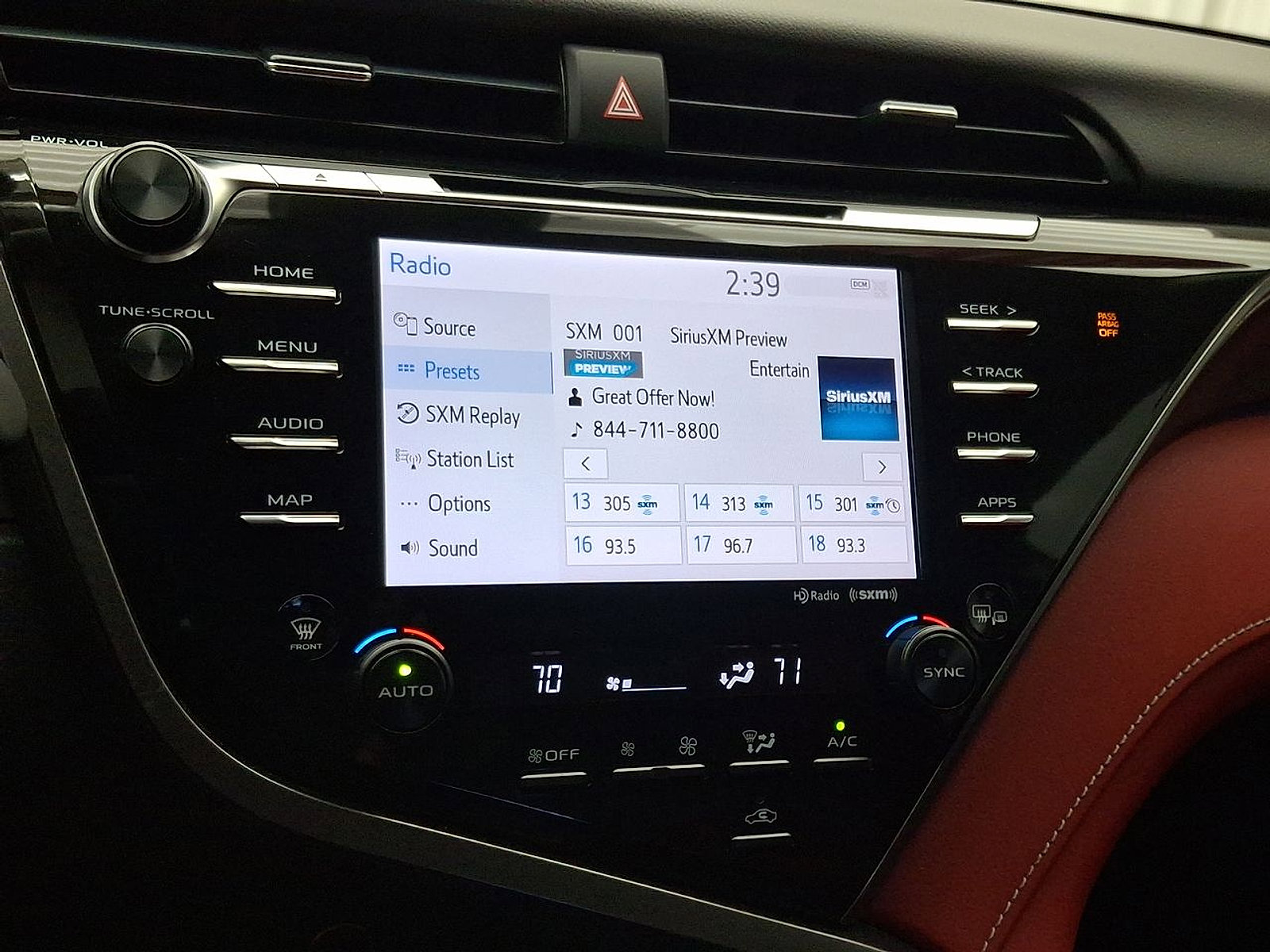Used 2019 Toyota Camry XSE FWD image 14