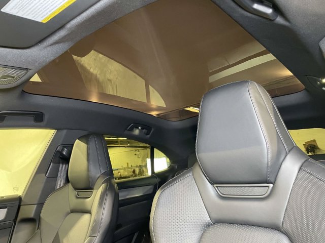New 2026 Porsche Cayenne S AWD/4WD image 18