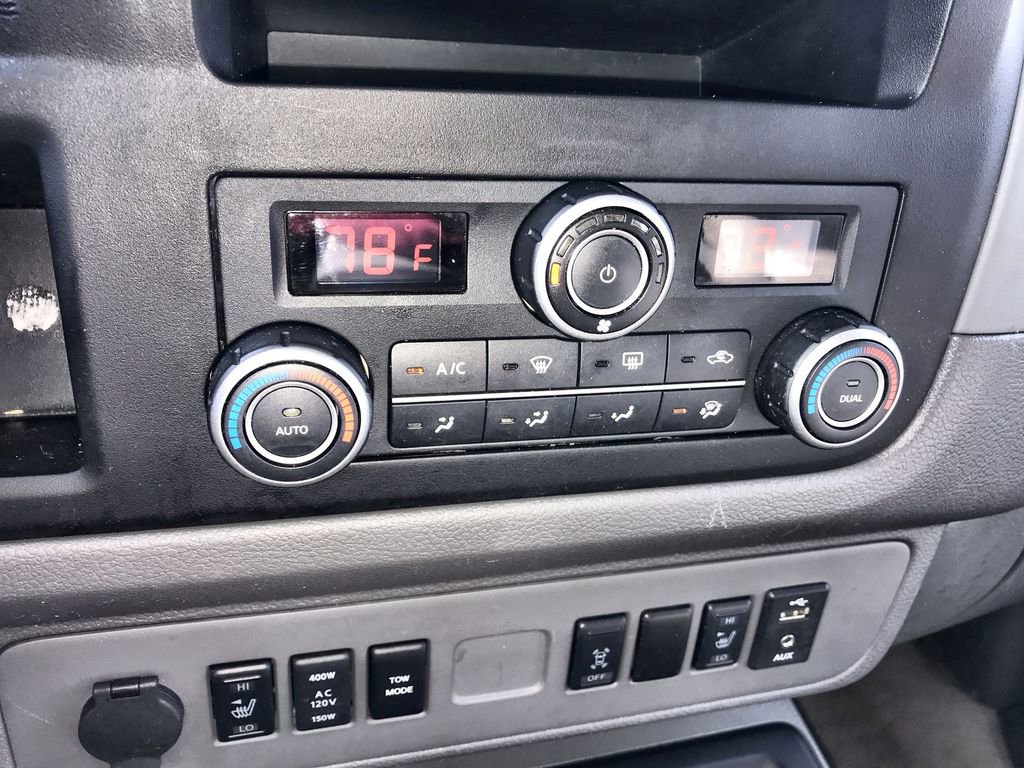 Used 2016 Nissan NV 3500 SL image 18