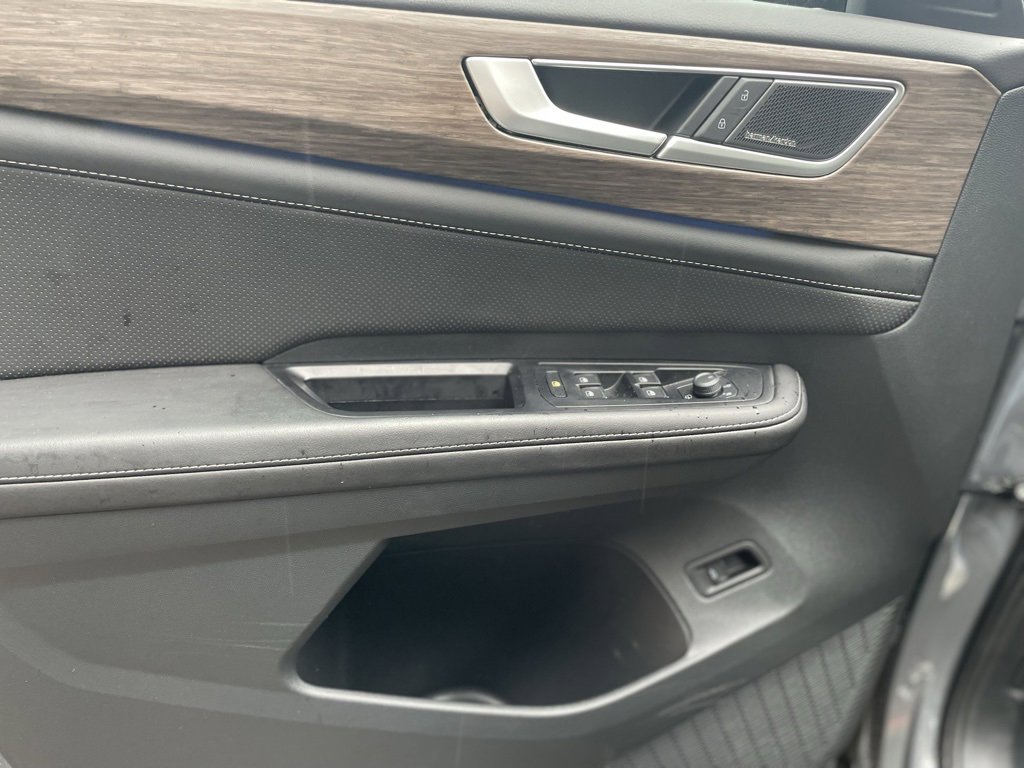 Used 2025 Volkswagen Atlas SEL Premium R-Line image 10