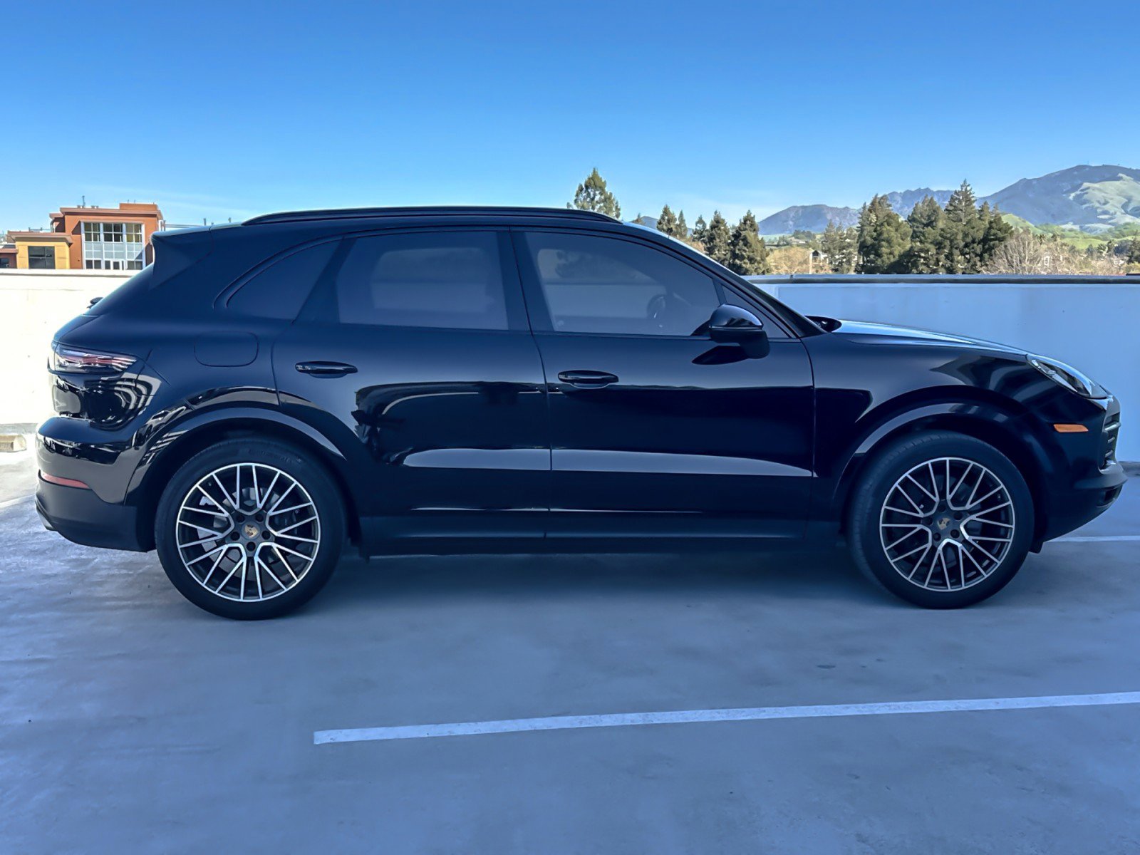 Used 2023 Porsche Cayenne image 9