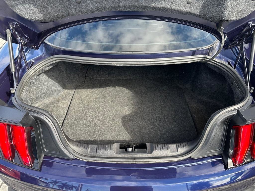 Used 2018 Ford Mustang GT RWD image 8