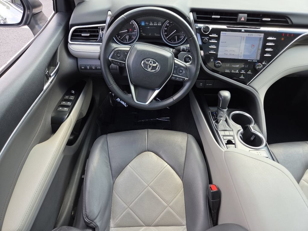 Used 2018 Toyota Camry XLE w/ Driver Assist Package FWD image 29