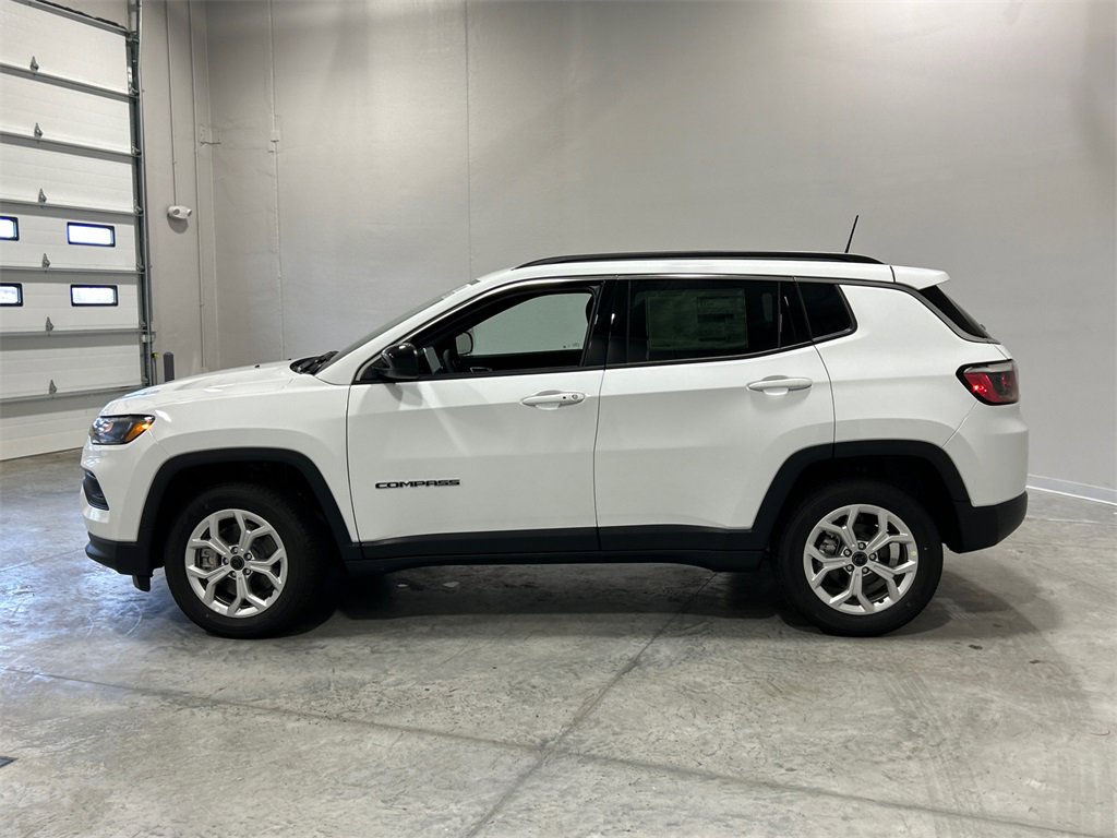 New 2025 Jeep Compass Latitude w/ Convenience Group image 3
