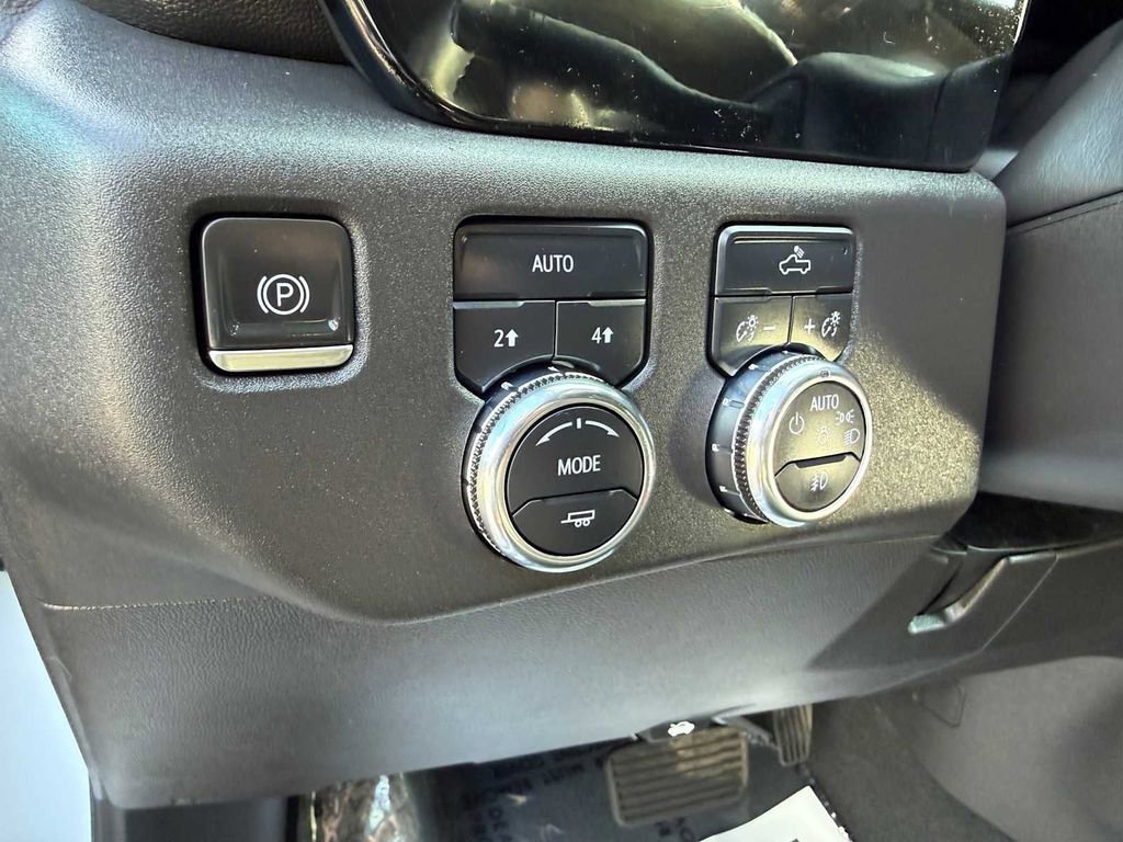 Used 2024 GMC Sierra 1500 Elevation w/ Preferred Package image 16