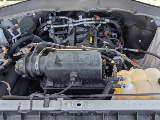 Used 2024 Ford Explorer XLT w/ Equipment Group 202A AWD/4WD image 26