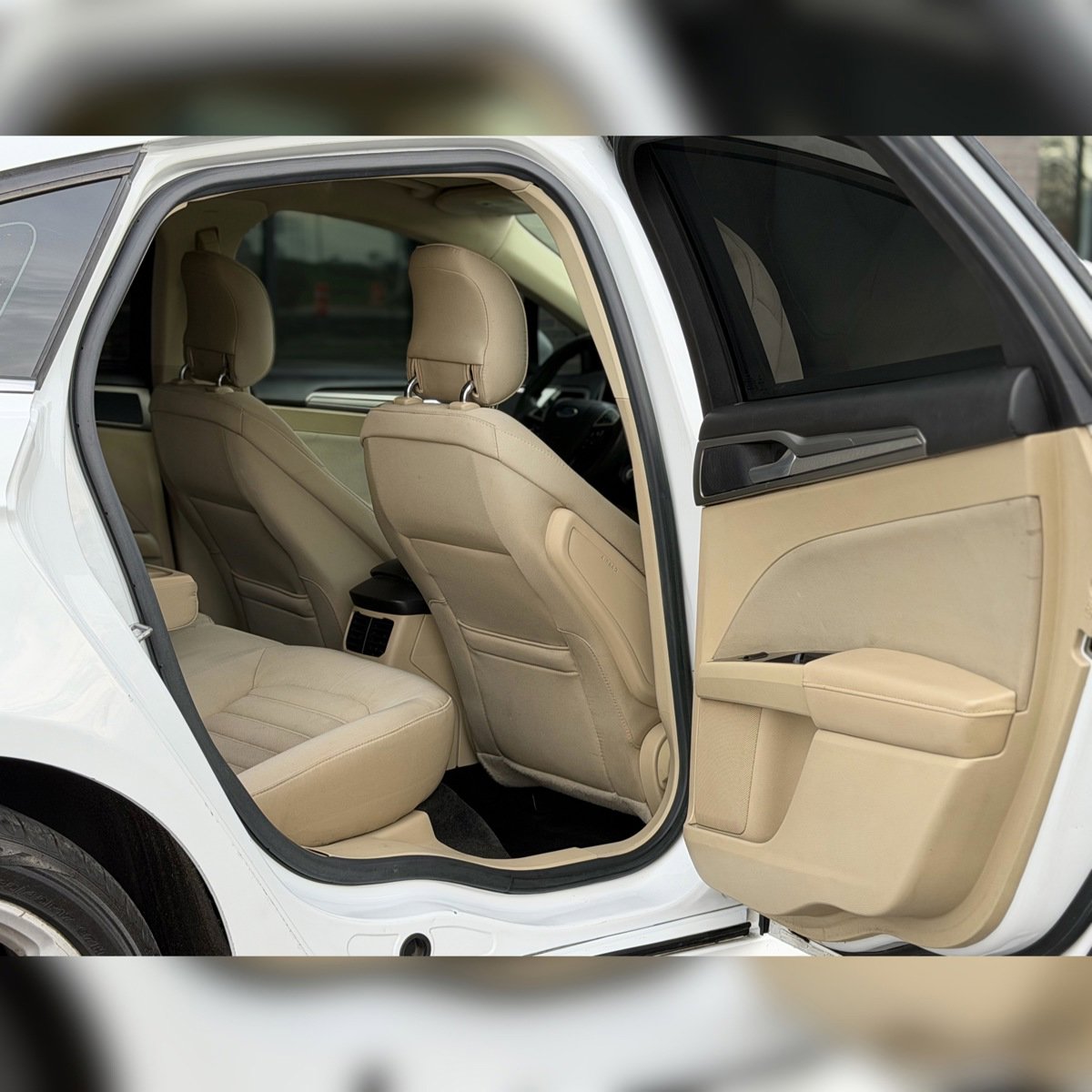 Used 2014 Ford Fusion SE image 8