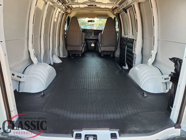 New 2025 Chevrolet Express 2500 w/ Safety Package RWD image 34