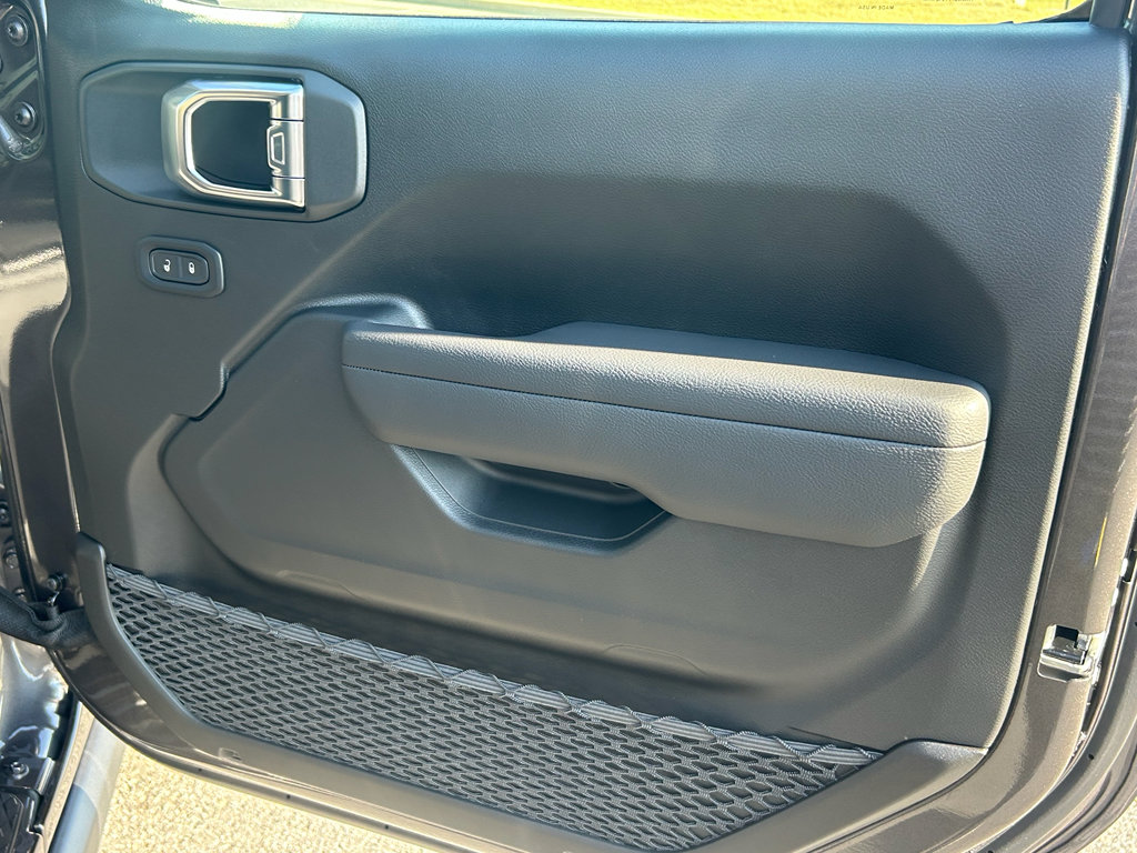 New 2025 Jeep Gladiator Willys image 21