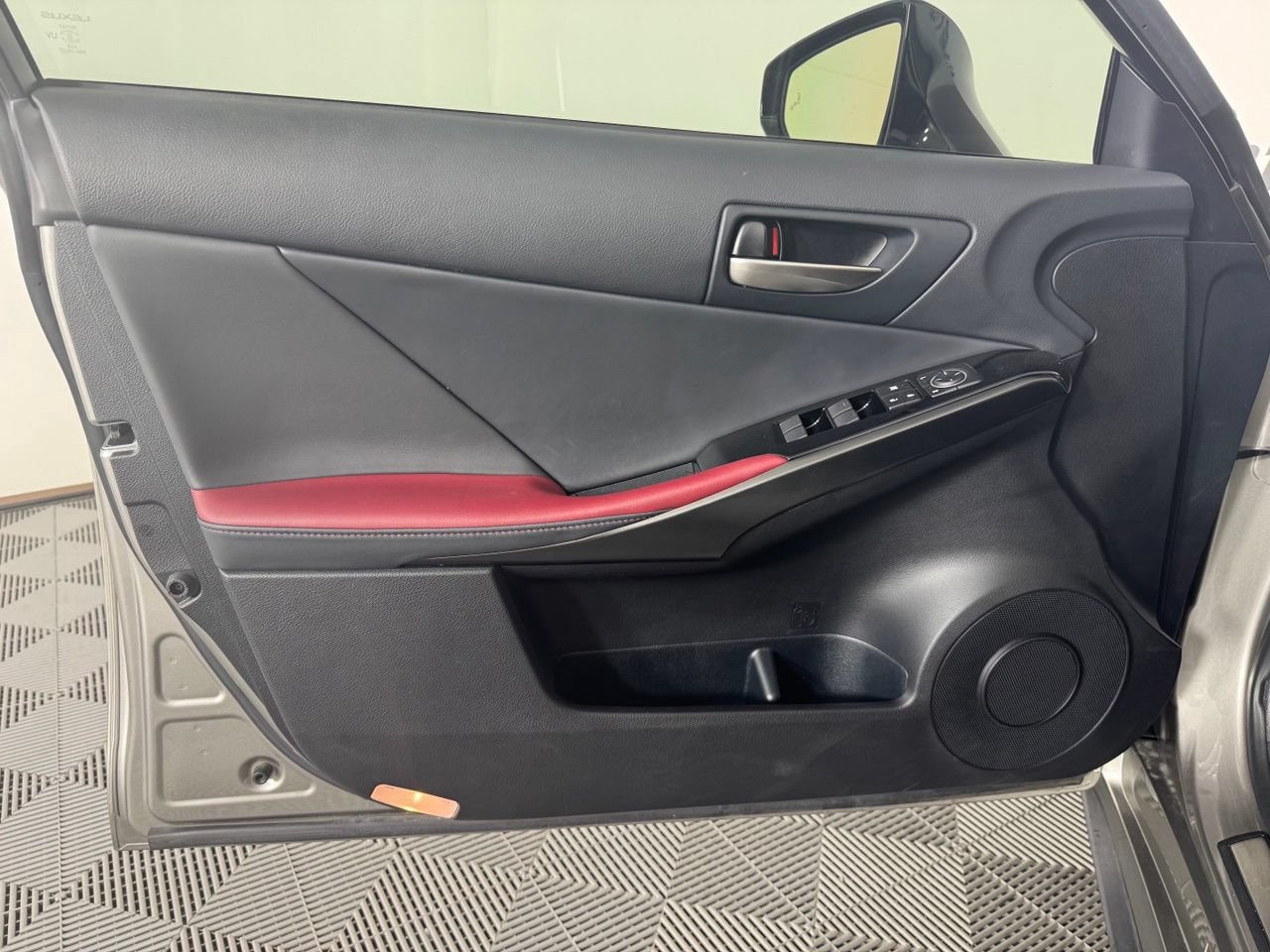 Used 2023 Lexus IS 300 w/ Comfort Package RWD image 9