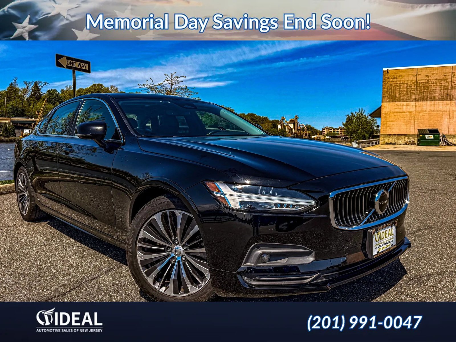 Used 2022 Volvo S90 B6 Momentum