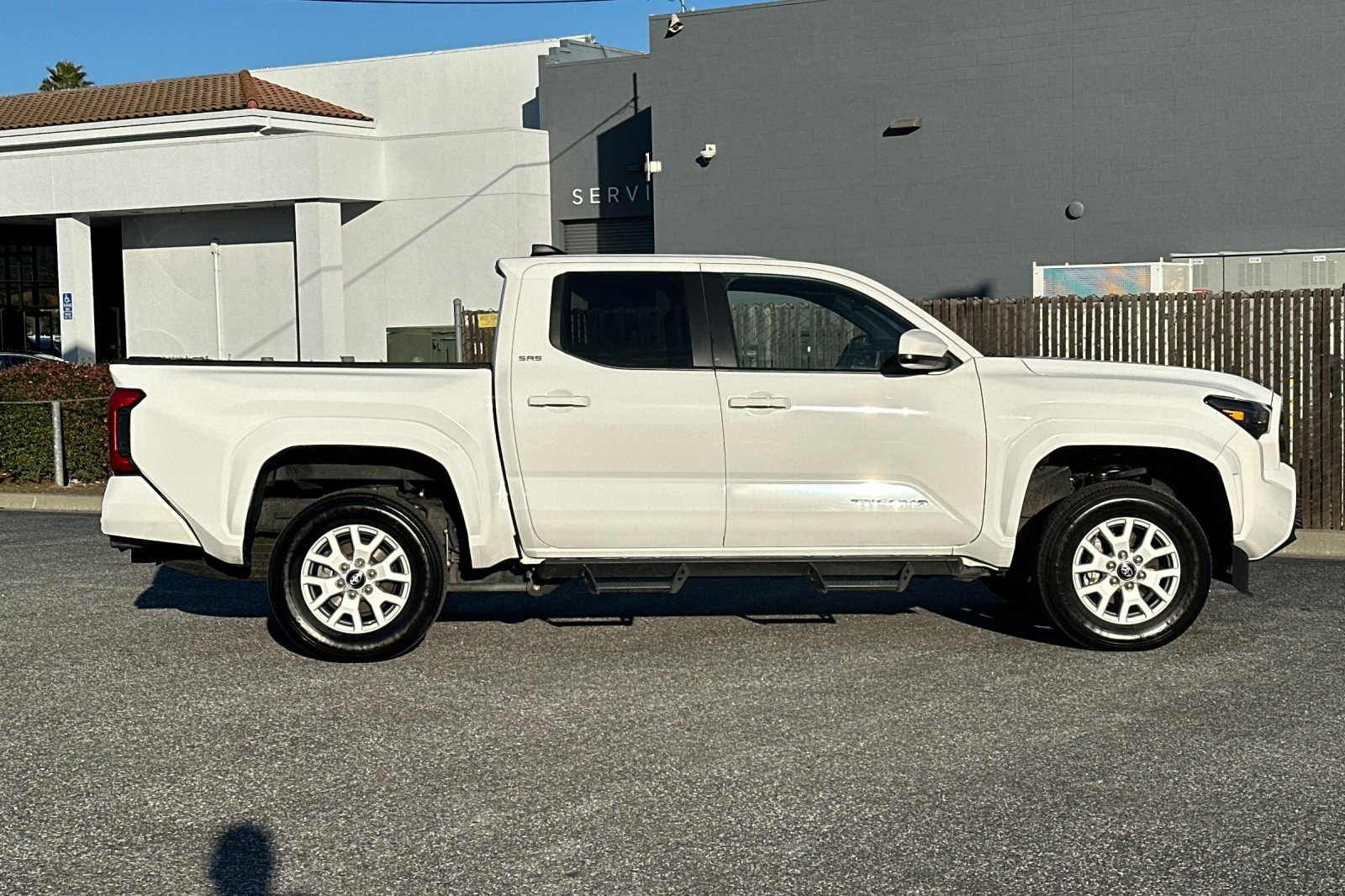 Used 2024 Toyota Tacoma SR5 image 3