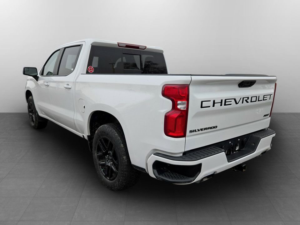 Used 2024 Chevrolet Silverado 1500 RST w/ Convenience Package II image 9