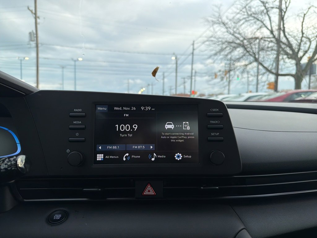 New 2025 Hyundai Elantra Sport image 19