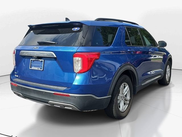 Used 2022 Ford Explorer XLT w/ Equipment Group 202A RWD image 3