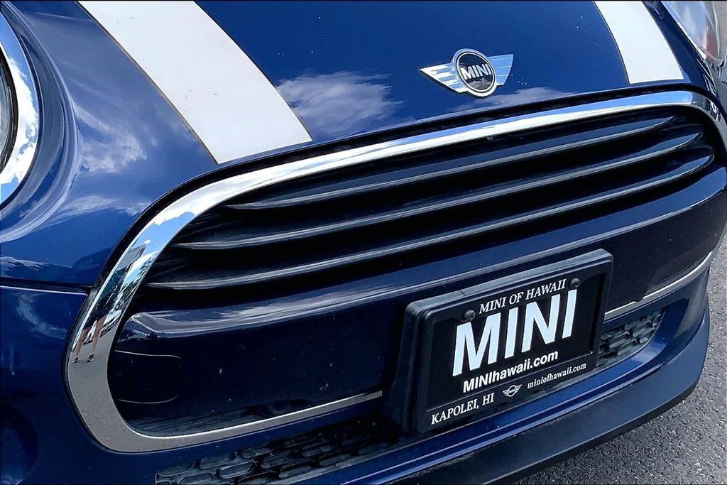 Used 2018 MINI Cooper 4-Door Hardtop image 28
