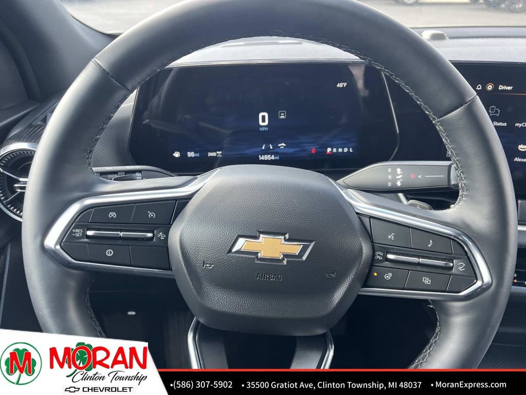 Used 2025 Chevrolet Equinox LT image 18