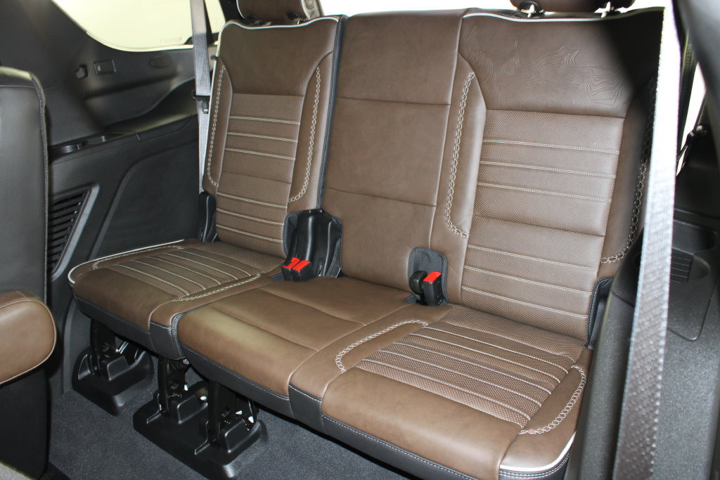 Used 2026 GMC Yukon Denali Ultimate w/ LPO, Illumination Package AWD/4WD image 18