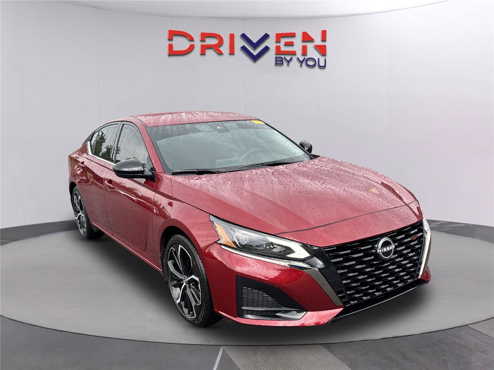 Used 2025 Nissan Altima 2.5 SR FWD image 2