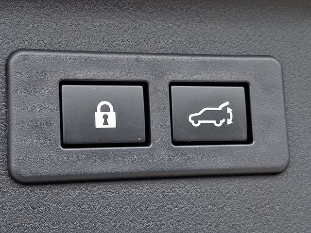 Certified 2025 Subaru Forester Premium AWD/4WD image 22