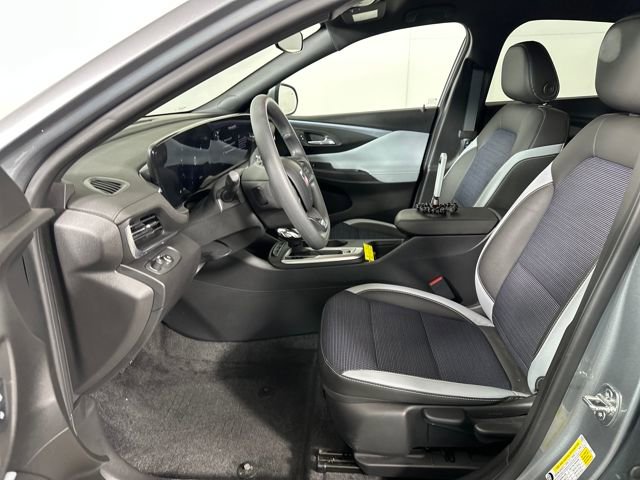 Used 2024 Buick Envista Preferred w/ Advanced Safety Package image 11