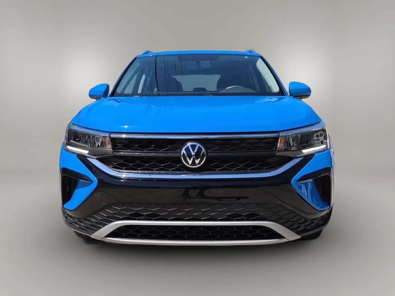 Used 2022 Volkswagen Taos SE w/ Panoramic Sunroof Package FWD image 8