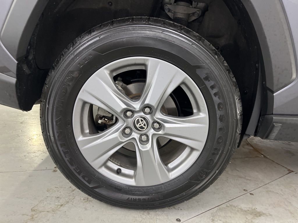 Used 2025 Toyota RAV4 XLE image 17