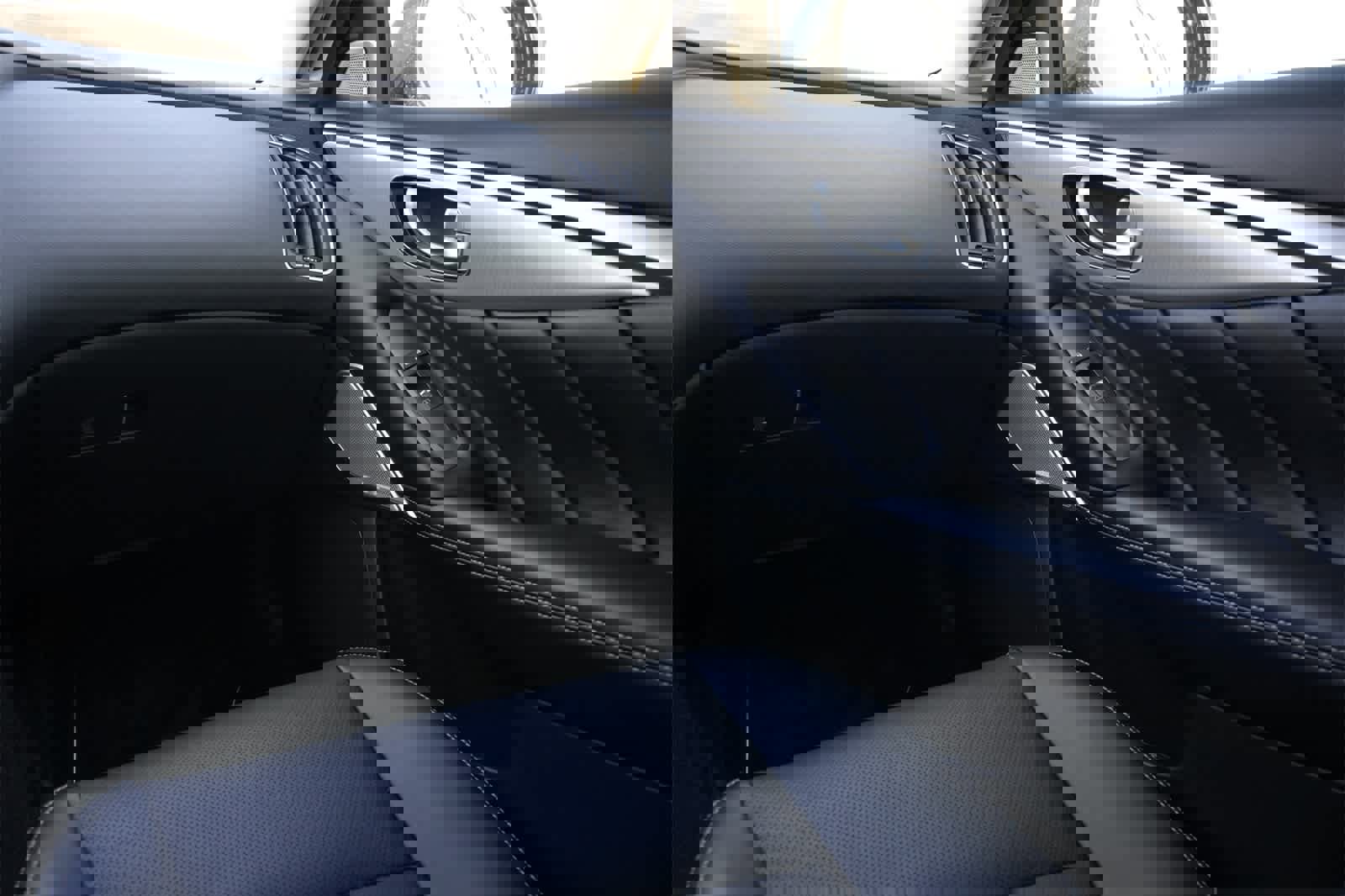 Used 2024 INFINITI Q50 Luxe w/ Cargo Package image 8