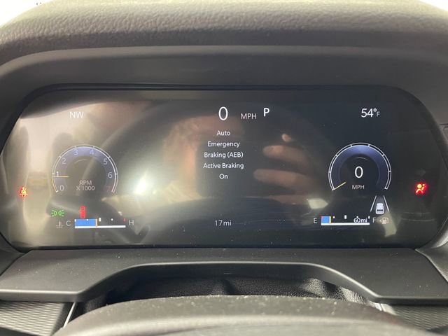 New 2025 Jeep Grand Cherokee Altitude image 3