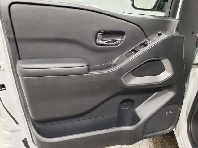 Used 2025 Nissan Frontier SV w/ SV Convenience Package image 13