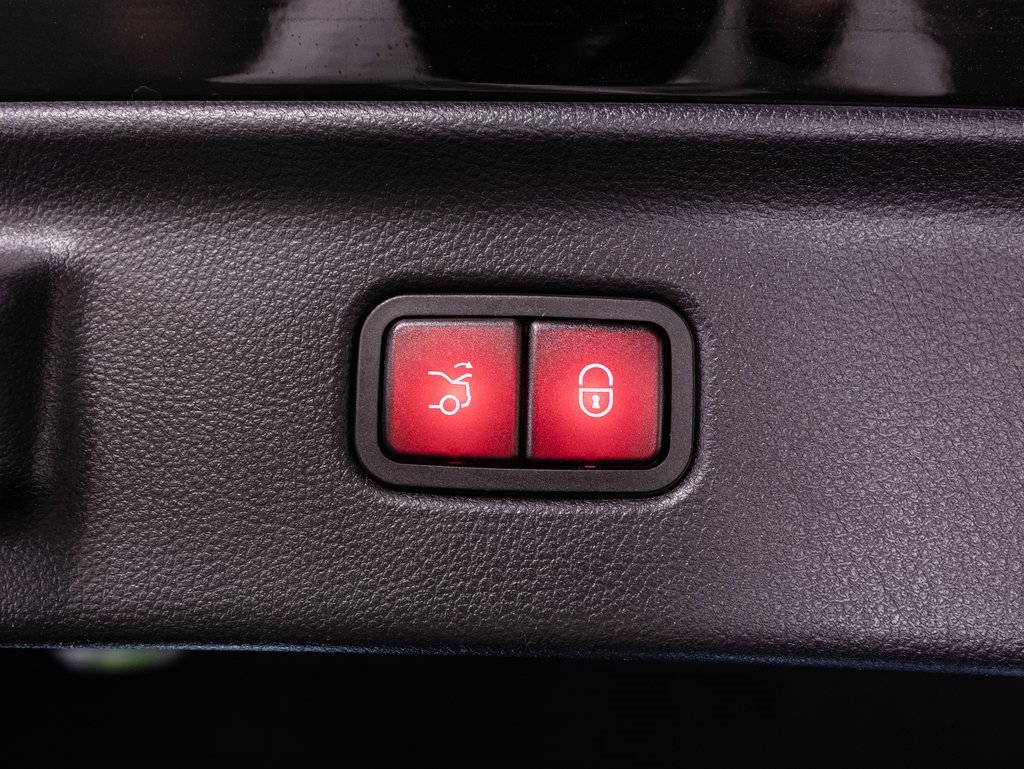 Used 2025 Mercedes-Benz S 63 AMG S image 33