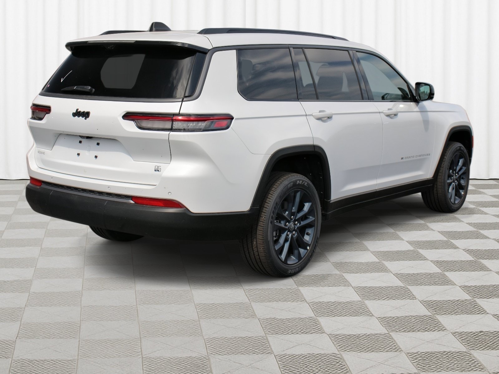 New 2026 Jeep Grand Cherokee L Limited AWD/4WD image 33