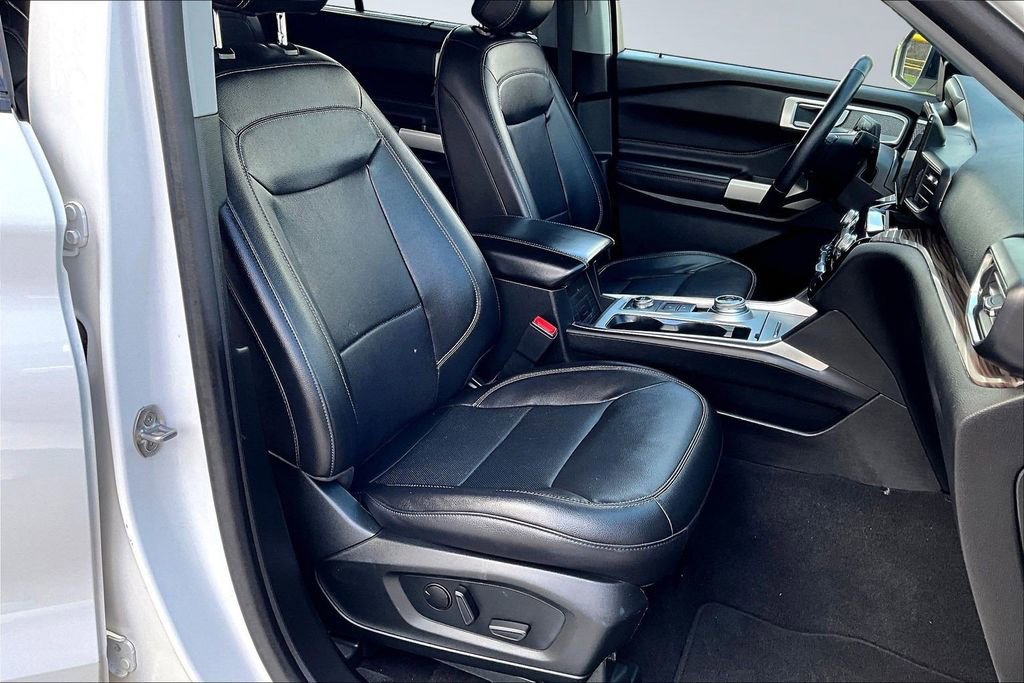 Used 2023 Ford Explorer Limited image 28