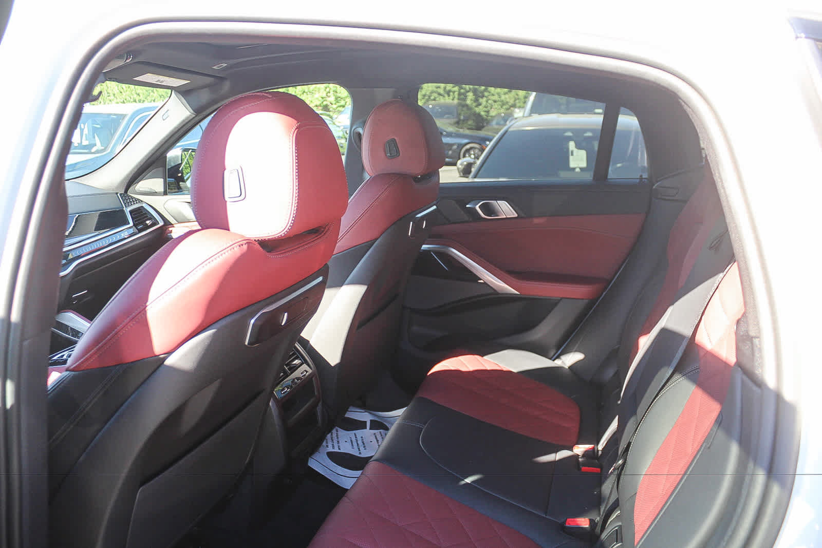 Used 2024 BMW X6 xDrive40i w/ Premium Package AWD/4WD image 17
