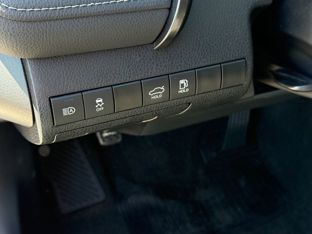 Certified 2023 Toyota Camry SE FWD image 25