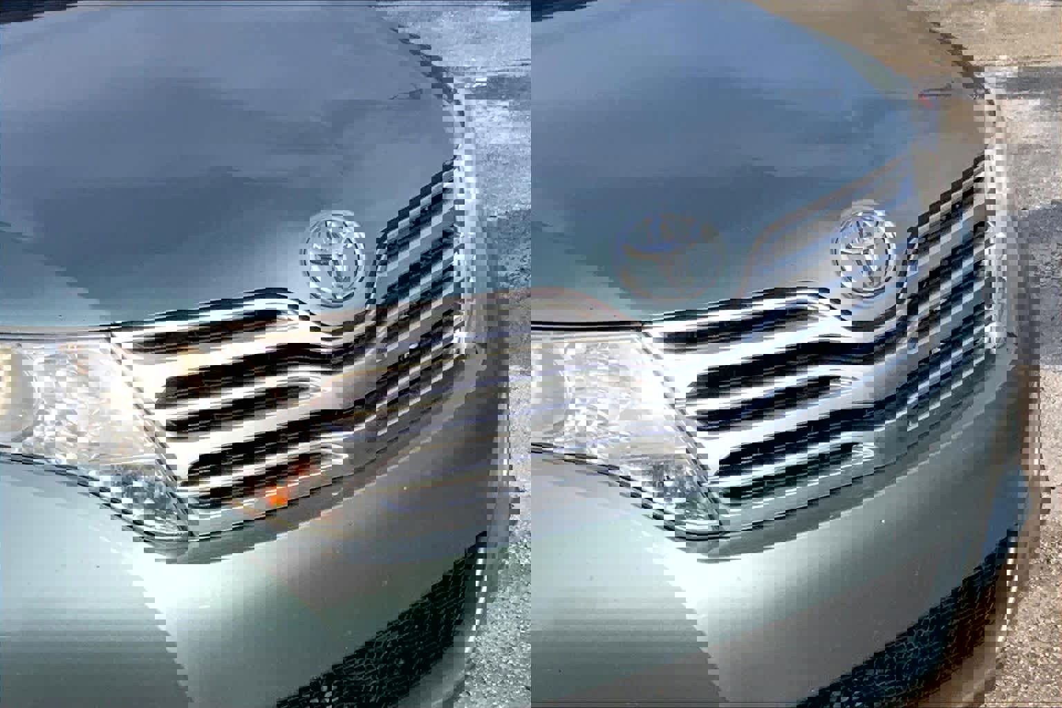 Used 2010 Toyota Venza image 25