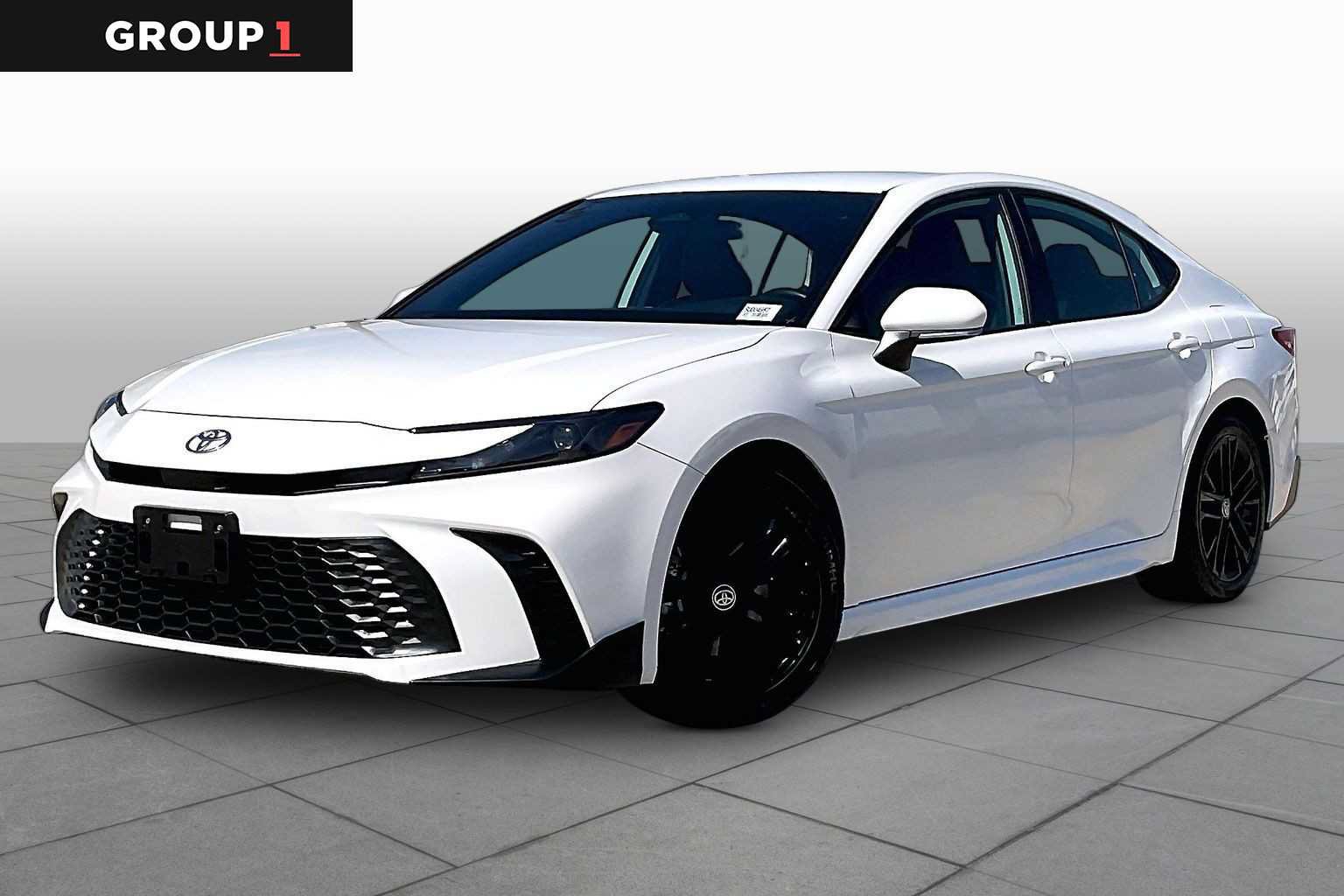 Used 2025 Toyota Camry SE FWD video 1