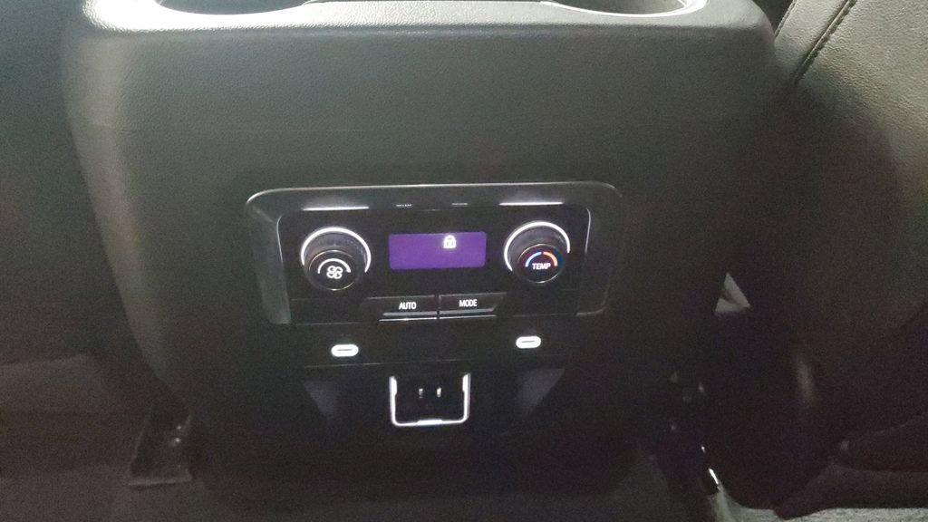 Used 2024 Chevrolet Tahoe LT image 15