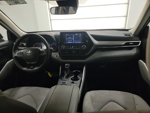 Used 2021 Toyota Highlander L AWD/4WD image 8
