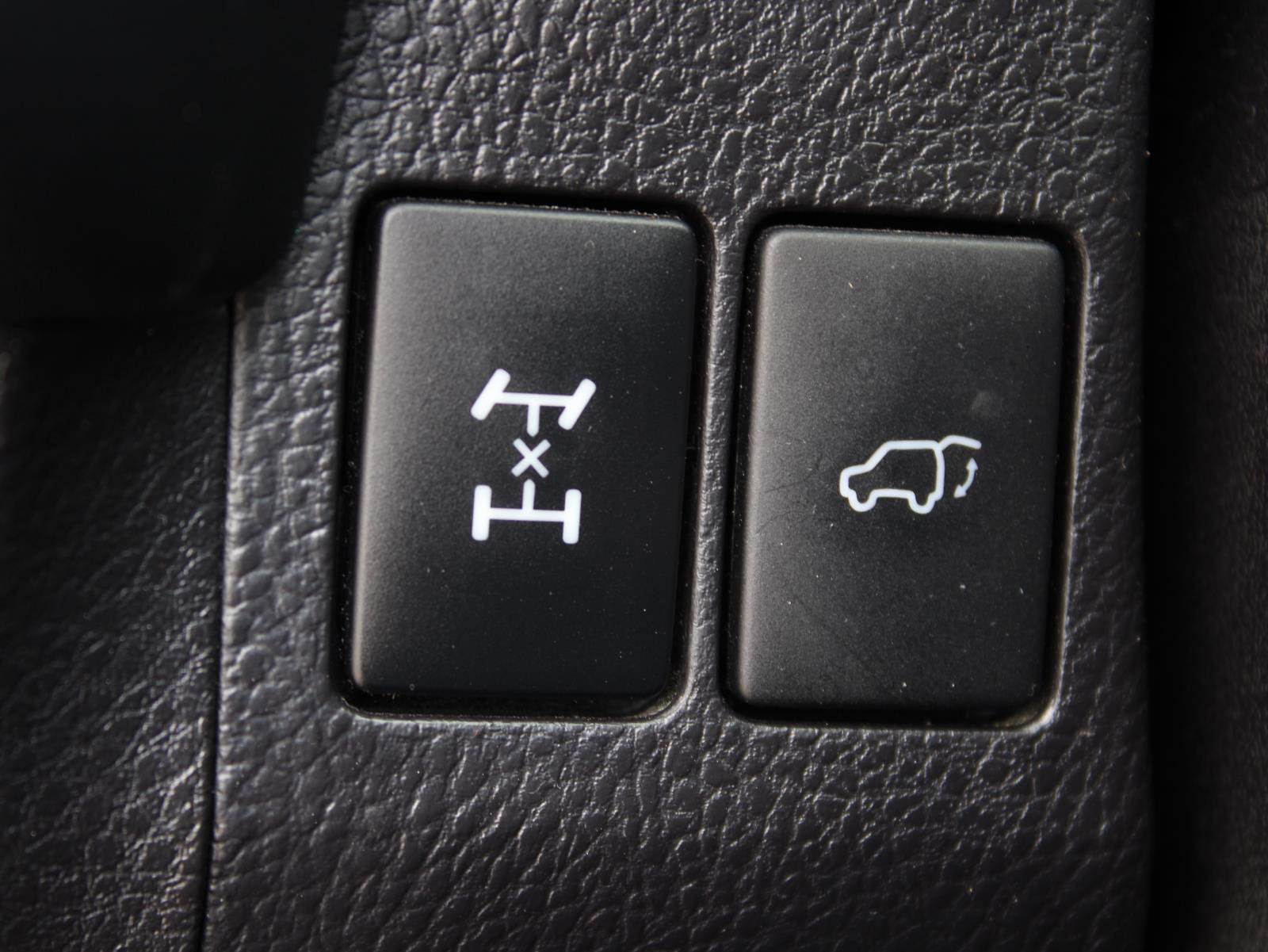 Used 2016 Toyota RAV4 SE AWD/4WD image 12