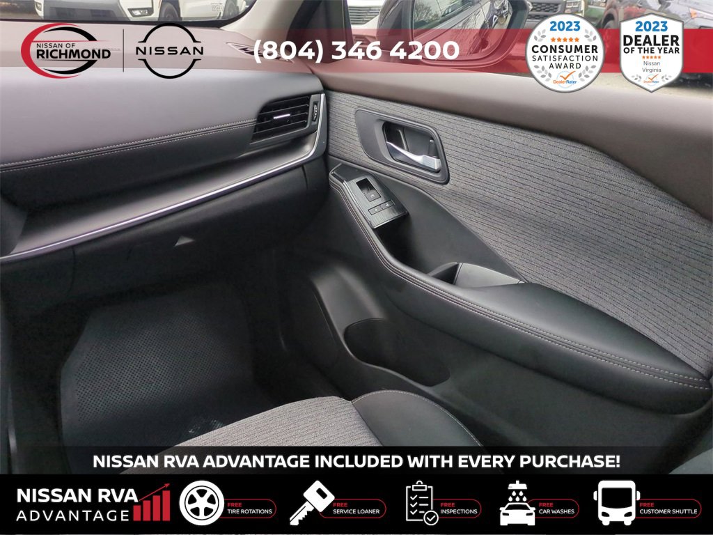 Certified 2023 Nissan Rogue SV image 18