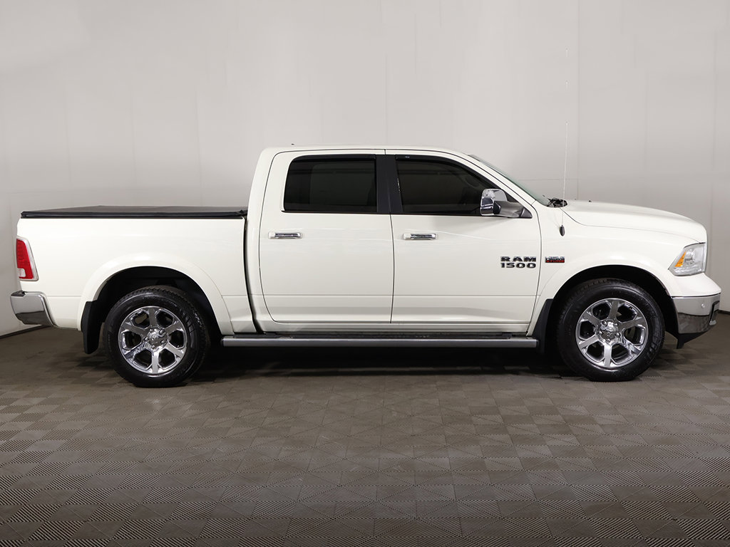 Used 2017 RAM 1500 Laramie w/ Convenience Group AWD/4WD image 17