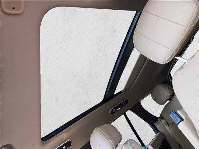 New 2025 Land Rover Range Rover SE image 27