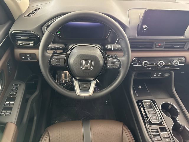 Certified 2025 Honda Pilot Elite image 30